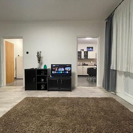 Apartman Sabo Komenskeho Кошице Экстерьер фото